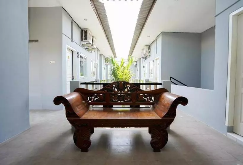 ホテル Oyo 1316 Mentari Family Residence