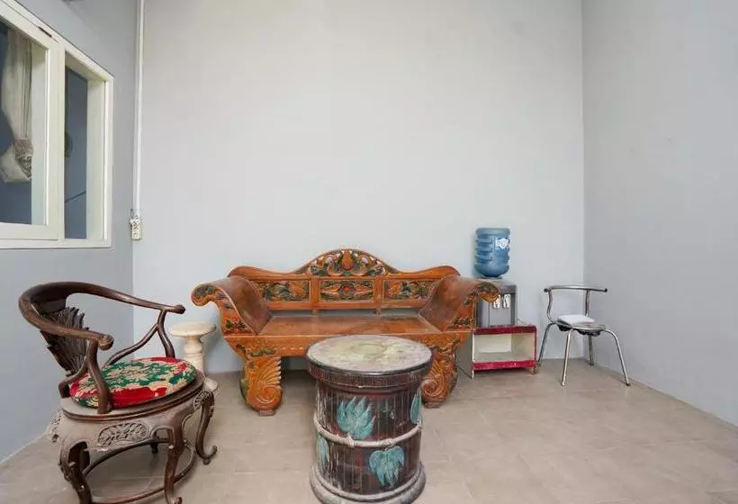 ホテル Oyo 1316 Mentari Family Residence
