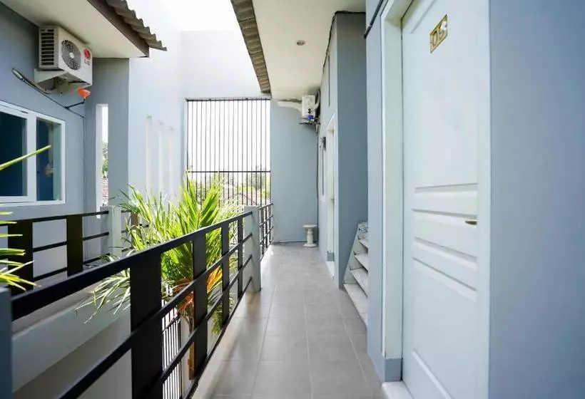 ホテル Oyo 1316 Mentari Family Residence