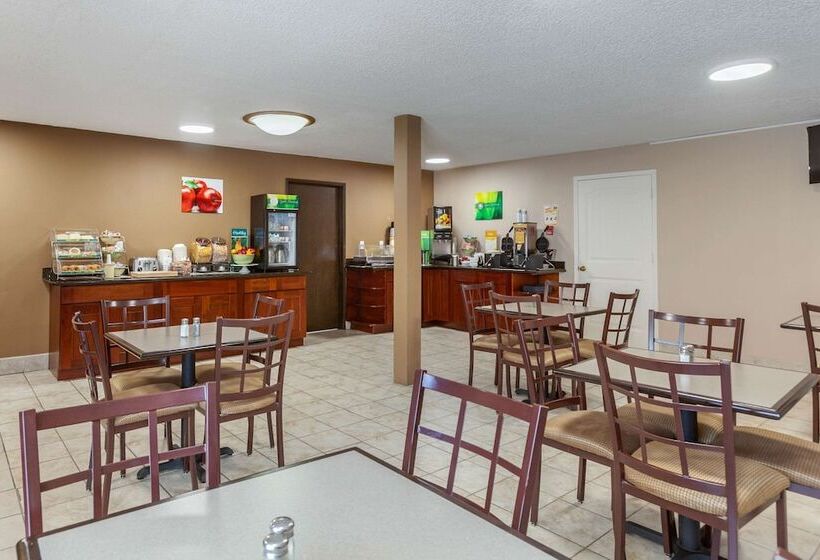 Szálloda Rodeway Inn & Suites