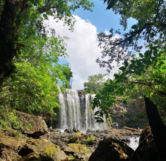 호텔 Route 76 Guest House