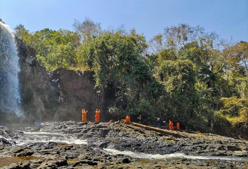 호텔 Route 76 Guest House