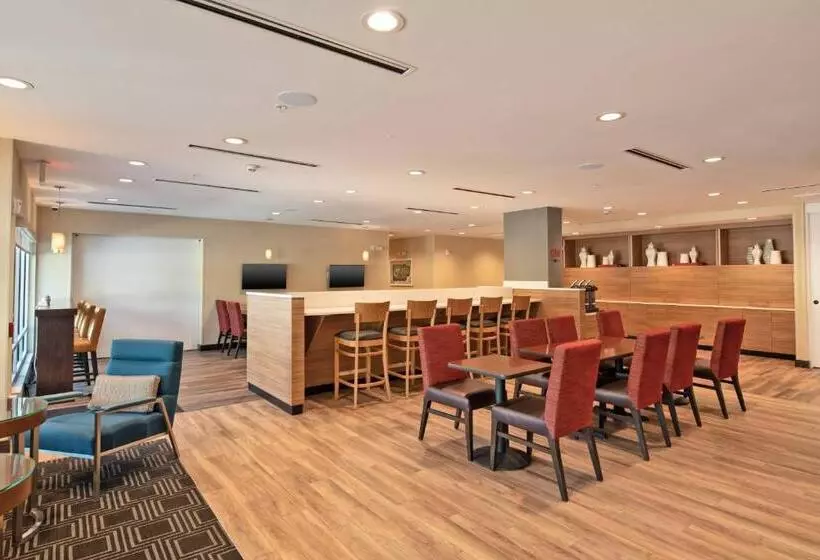 ホテル Towneplace Suites Austin South