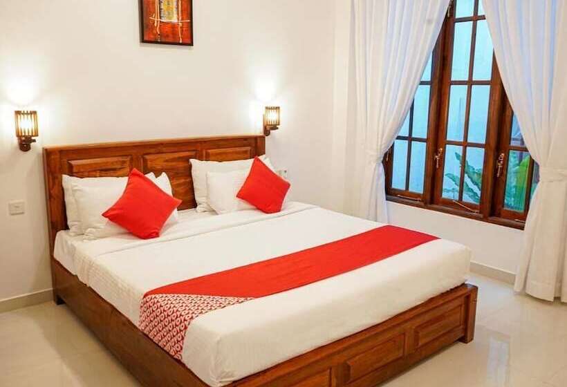 בית מלון כפרי White Camelot