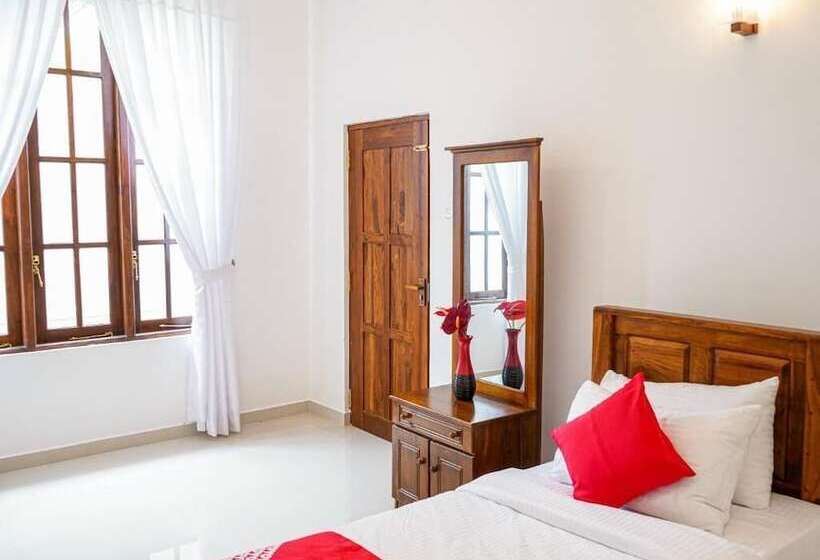 בית מלון כפרי White Camelot