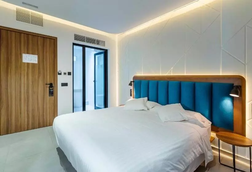 مسافرخانه Flatguest Roomtiques Private Rooms