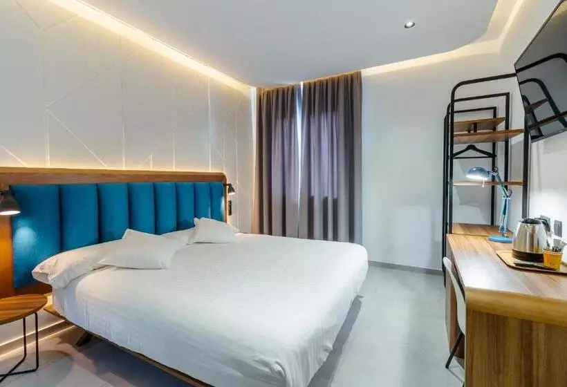 مسافرخانه Flatguest Roomtiques Private Rooms