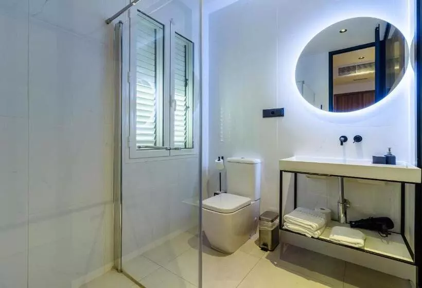 مسافرخانه Flatguest Roomtiques Private Rooms