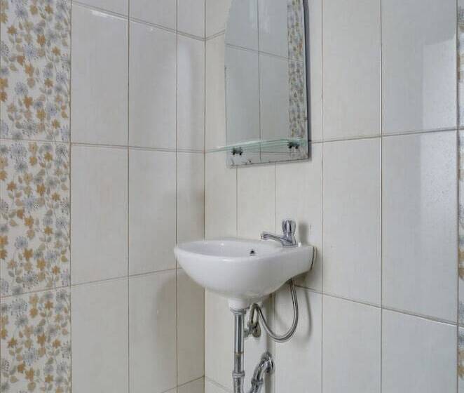 בית מלון כפרי Capital O 540 Esther