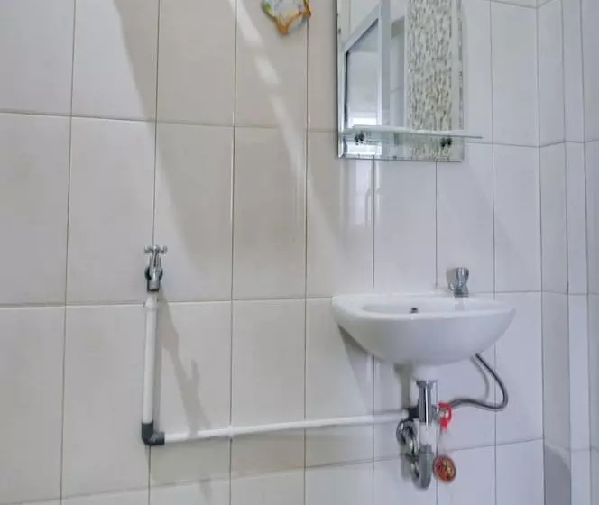 هتل Capital O 540 Esther