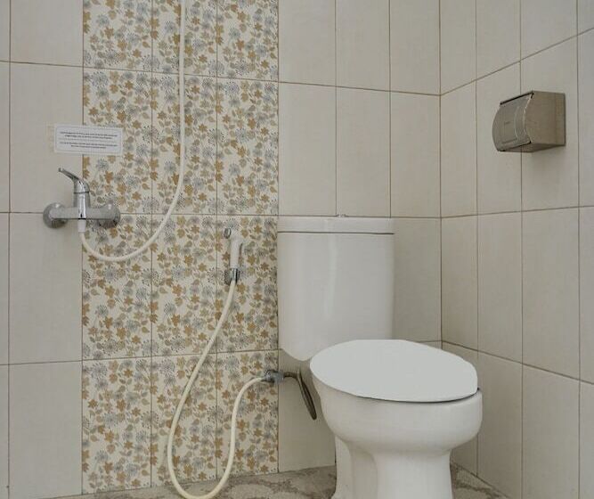 בית מלון כפרי Capital O 540 Esther