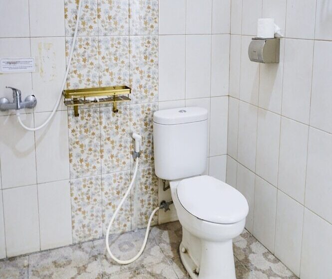 בית מלון כפרי Capital O 540 Esther