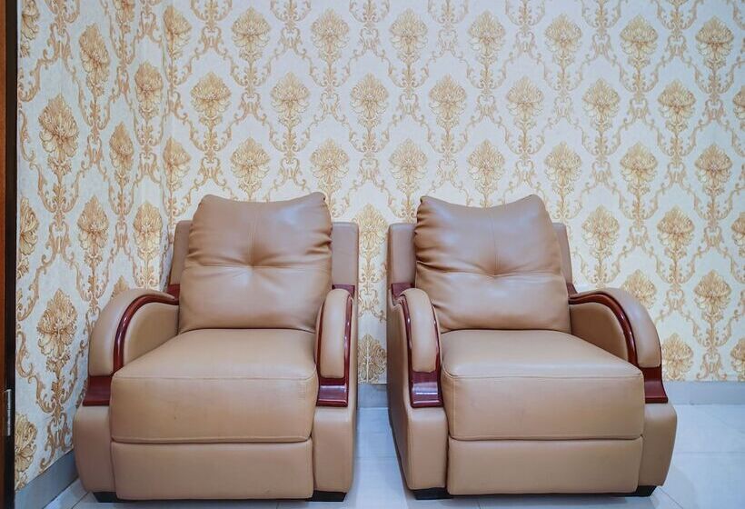 בית מלון כפרי Capital O 540 Esther