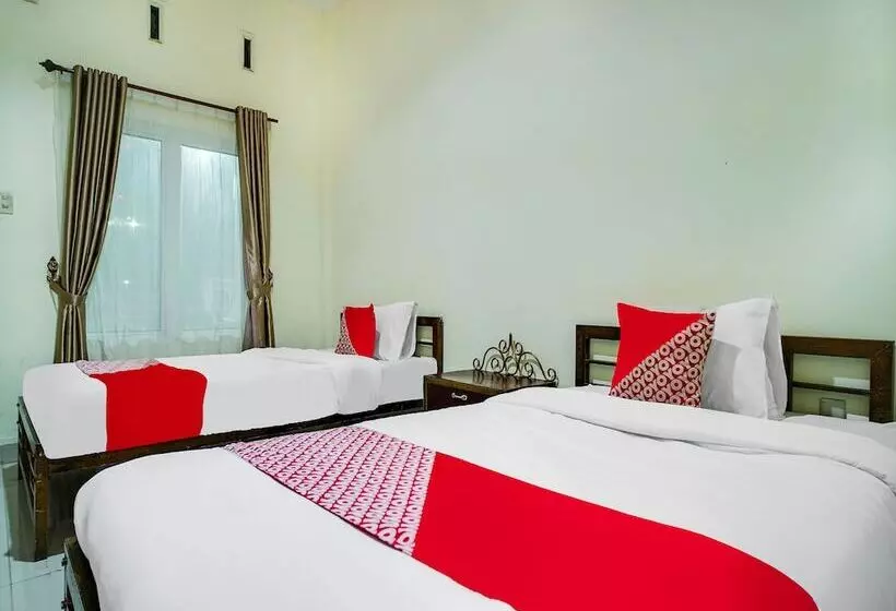 هتل Capital O 540 Esther