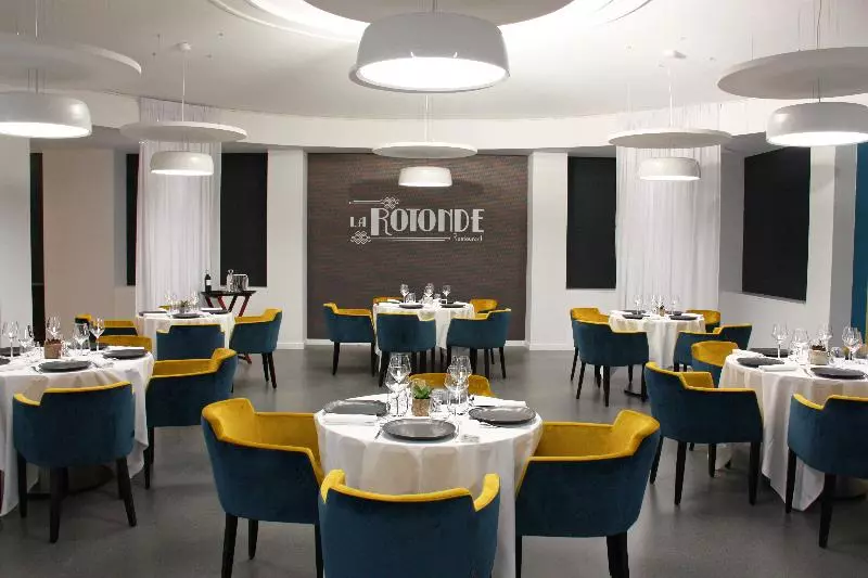 ホテル Hôtel Du Parc & Spa