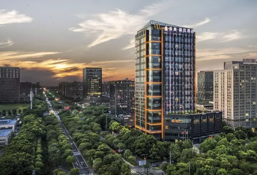 Hotelli Mehood Lestie