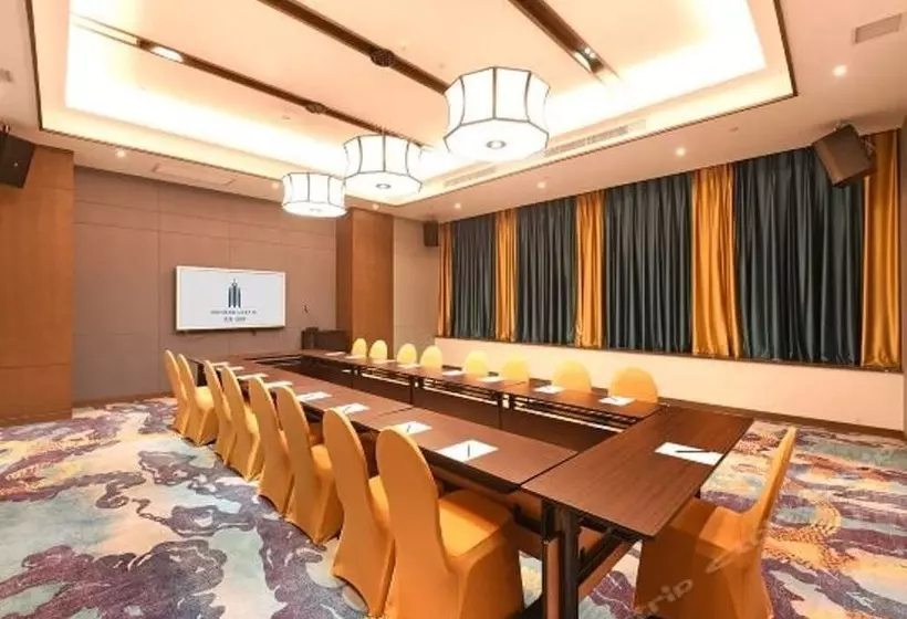 Hotelli Mehood Lestie