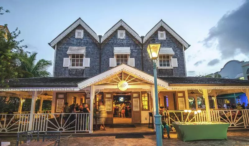 هتل The Crane Private Residences The Crane Resort