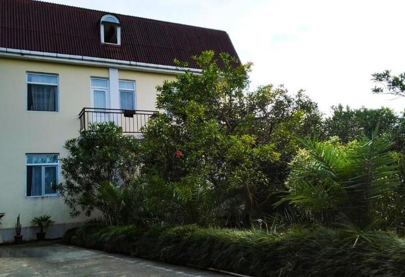 Pensão Guesthouse Green Oasis