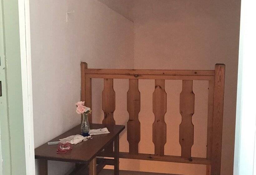 호텔 Angela   Zoi Rooms