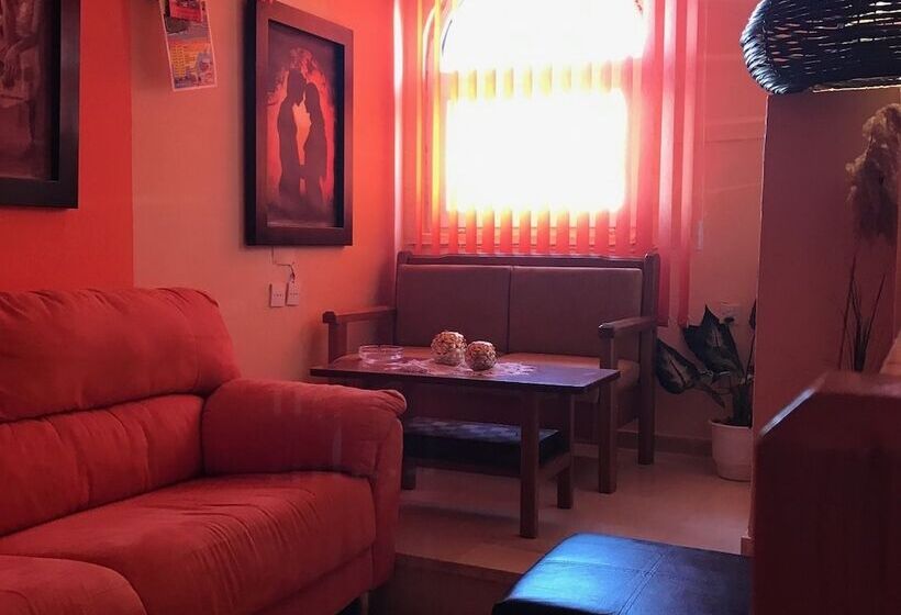 호텔 Angela   Zoi Rooms