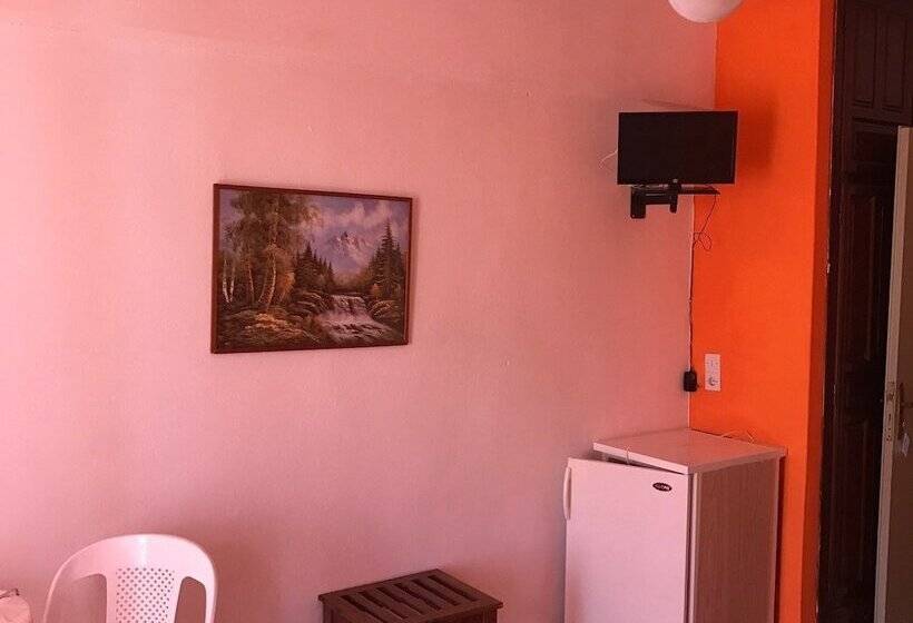 호텔 Angela   Zoi Rooms