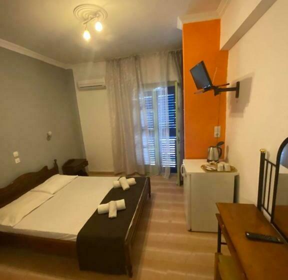 호텔 Angela   Zoi Rooms