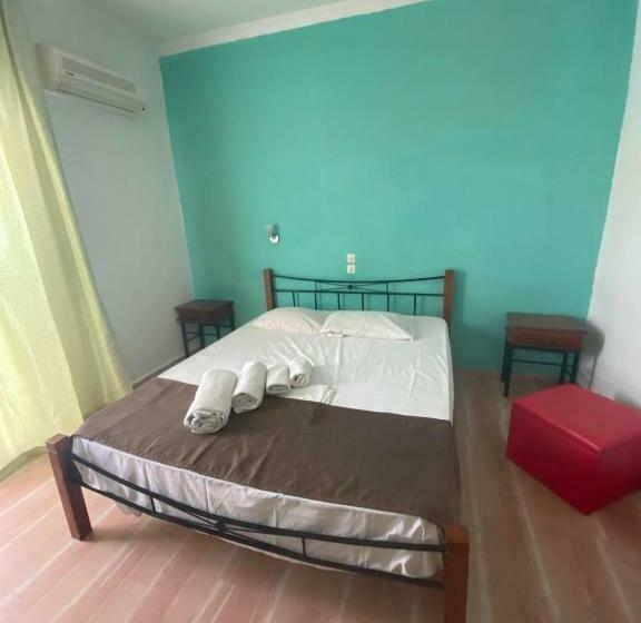 호텔 Angela   Zoi Rooms