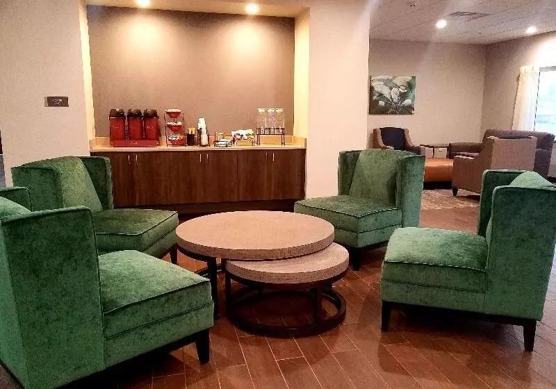 ホテル Best Western Plus Wayland