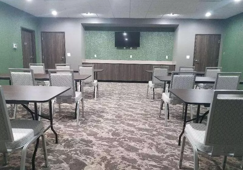 ホテル Best Western Plus Wayland