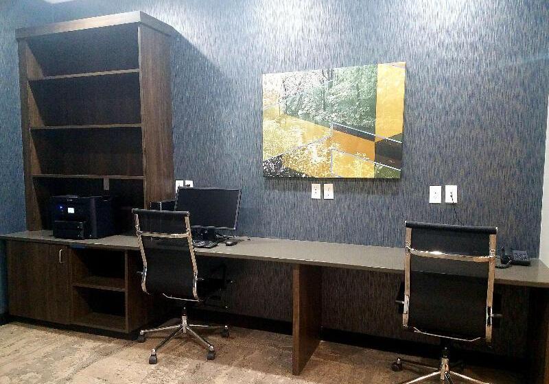 Отель Best Western Plus Wayland