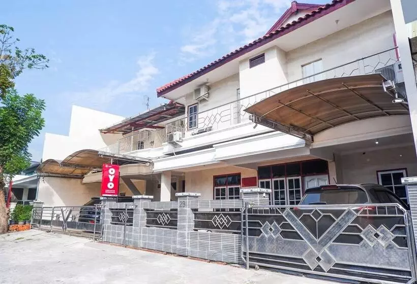 ホテル Executive Residence By Oyo Rooms