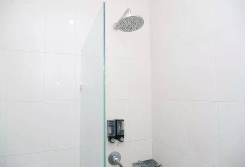 ホテル Executive Residence By Oyo Rooms