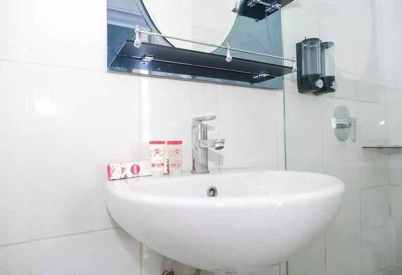 ホテル Executive Residence By Oyo Rooms