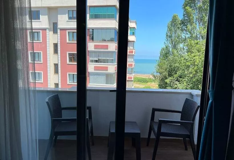 هتل Ferah Suites