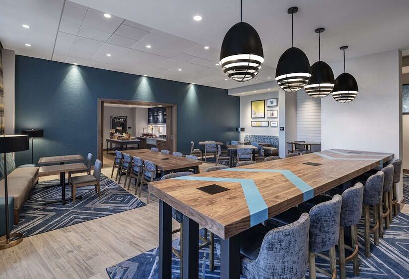 בית מלון כפרי Hampton Inn Boston Woburn