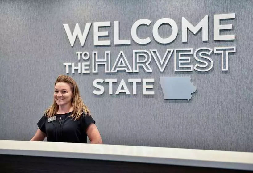 Hotelli Hampton Inn Cedar Falls Downtown