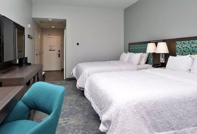 Hotelli Hampton Inn Cedar Falls Downtown