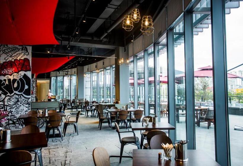 فندق Oakwood Apartments Sanya