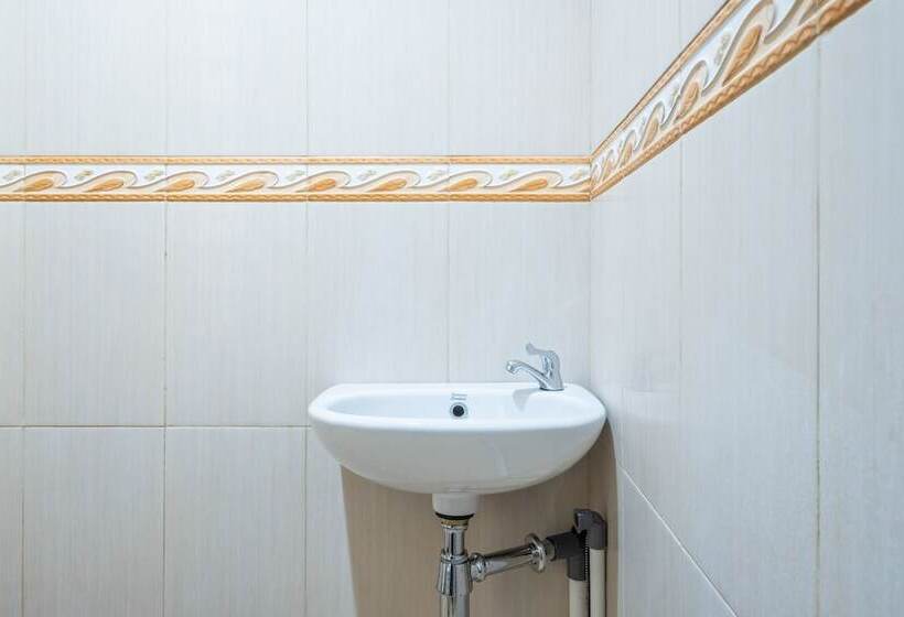 ホテル Rahayu Residence Syariah By Oyo Rooms