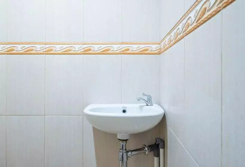 ホテル Rahayu Residence Syariah By Oyo Rooms