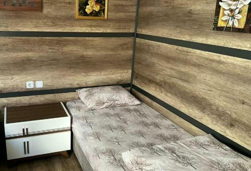 פנסיון Demosan Hotel Hilden