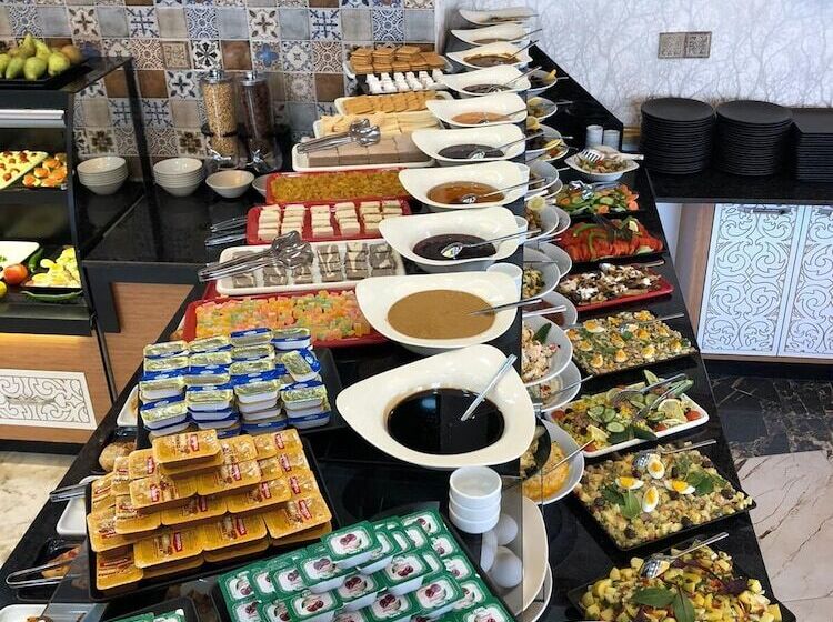 פנסיון Demosan Hotel Hilden