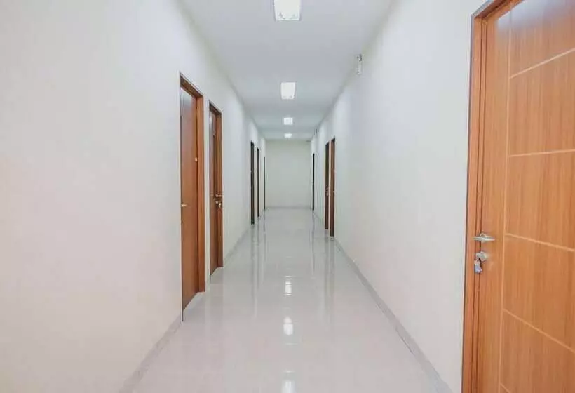 ペンション Reddoorz Plus Near Plaza Blok M