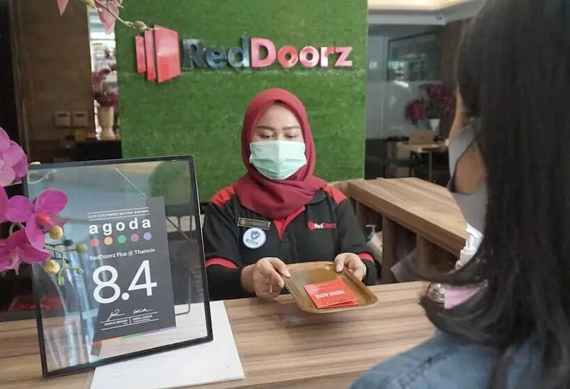 ペンション Reddoorz Plus Near Plaza Blok M