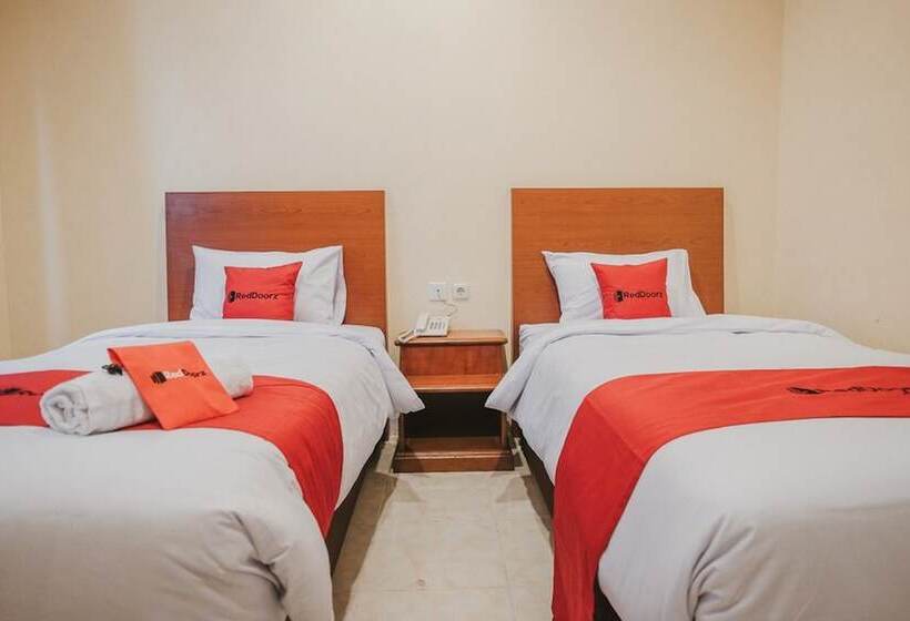 بنسيون Reddoorz Plus Near Plaza Blok M
