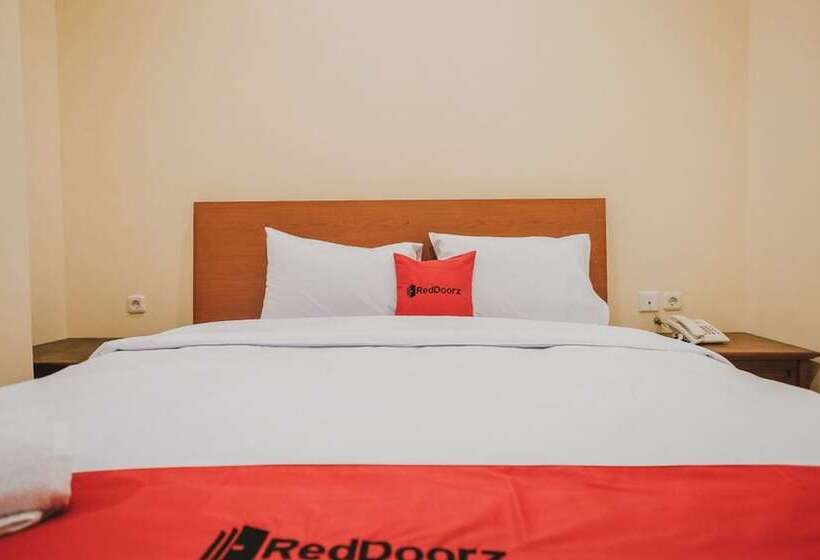 بنسيون Reddoorz Plus Near Plaza Blok M