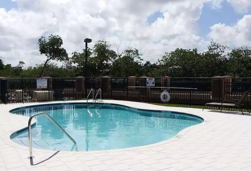 호텔 Best Western Intracoastal Inn