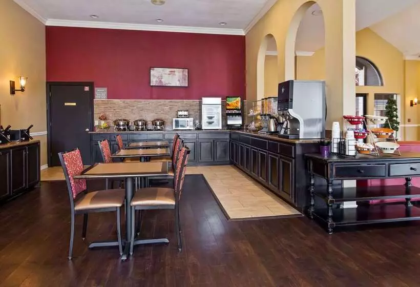 Hotel Surestay Plus By Best Western San Antonio Fiesta Inn