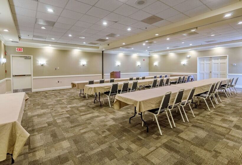 Отель Best Western Plus Inn At Hunt Ridge